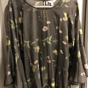 Laura Conrad Gray Lemons Flouncy Sleeves Beautiful Top Final Sale